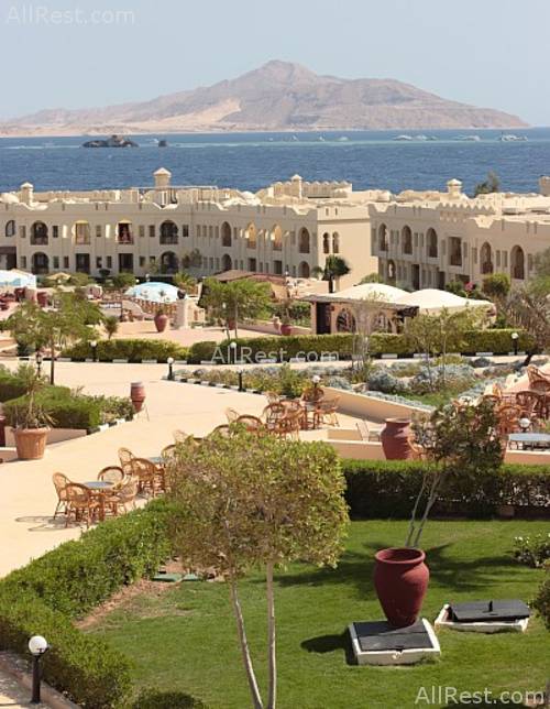 Sea Club Resort 2